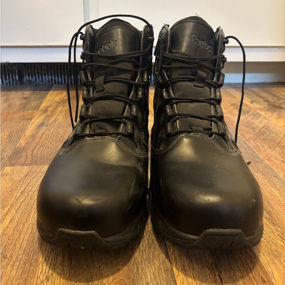 Reebok Men's black work boots *only worn 3 times*